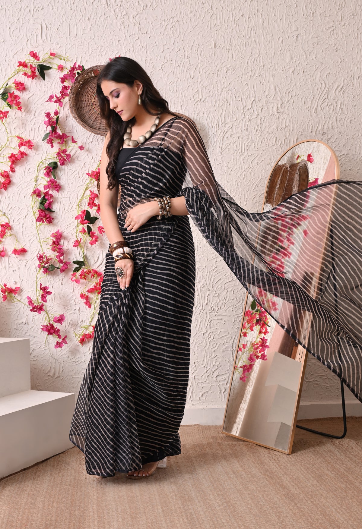 Monochrome Wave Leheriya Chiffon Saree