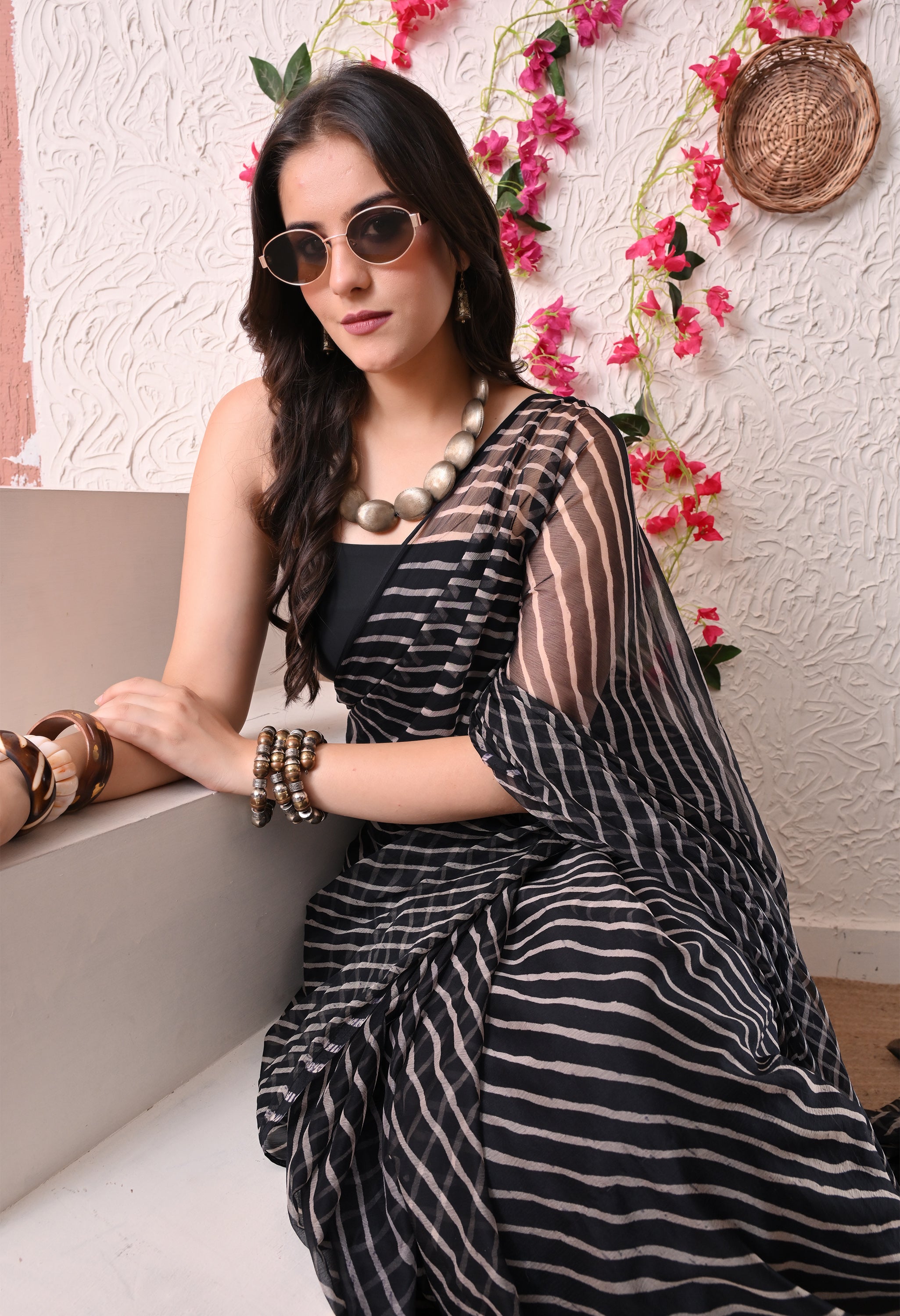 Monochrome Wave Leheriya Chiffon Saree